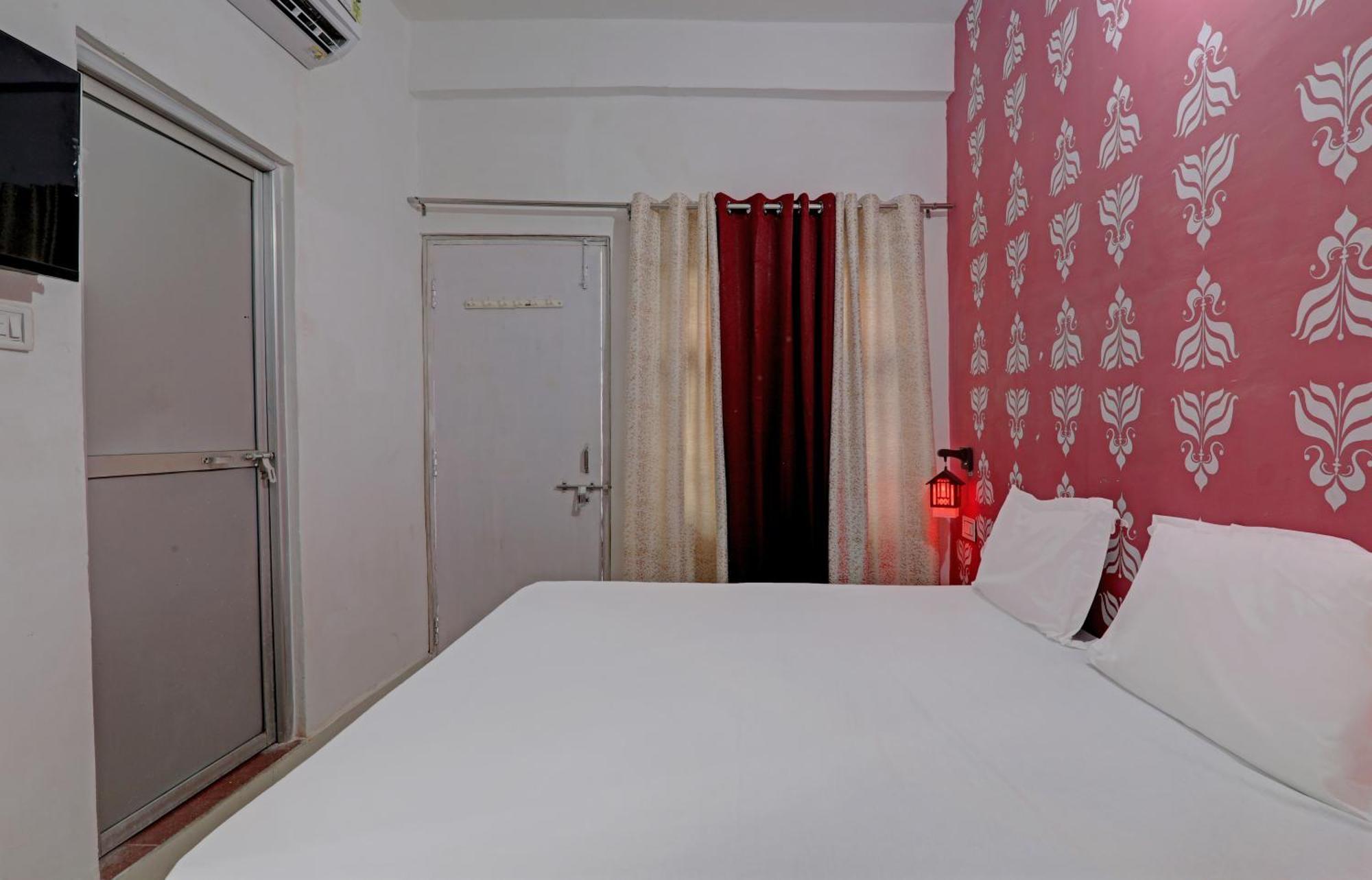 Hotel O Surya Inn Pura Raghunāth Eksteriør bilde