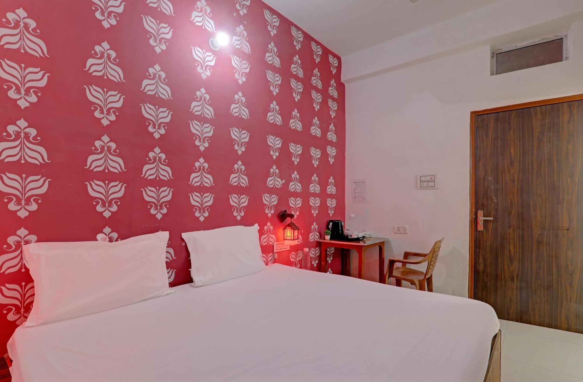 Hotel O Surya Inn Pura Raghunāth Eksteriør bilde
